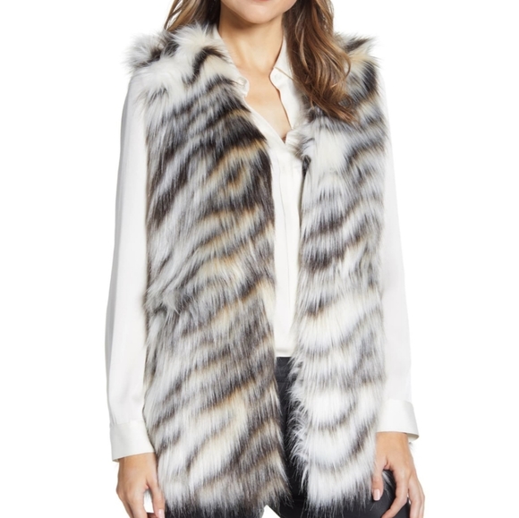 Via Spiga Zebra Print Faux Fur - Picture 3 of 3